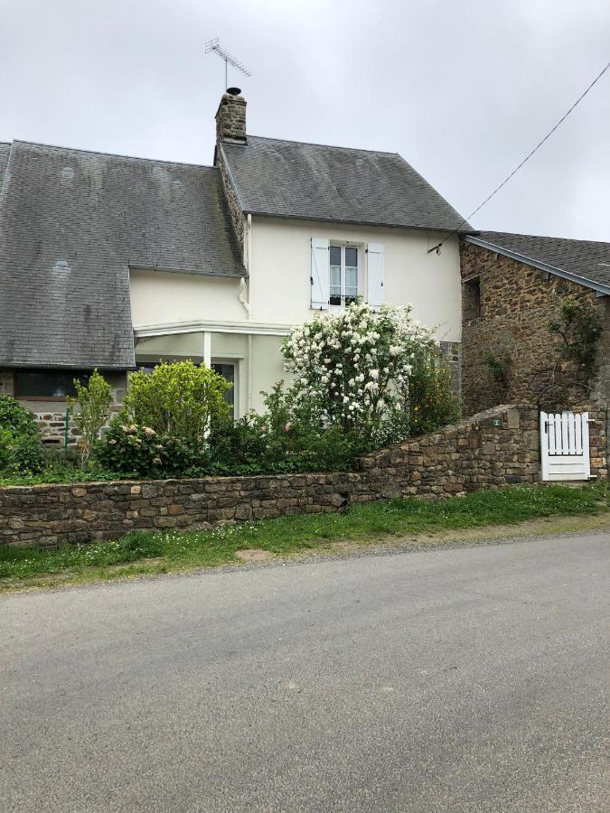 Gite De Magali Vila Champeaux Exterior foto